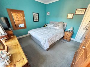Bedroom- click for photo gallery